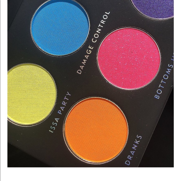 Laura Lee Los Angeles Other - Laura Lee Party Animal Pressed Pigment Palette